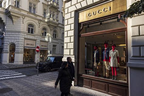 acciones de gucci|Las ventas de Gucci superan los niveles prepandémicos gracias .